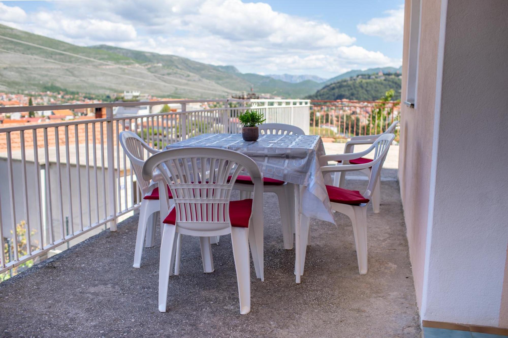 Appartement Relax Trebinje Extérieur photo